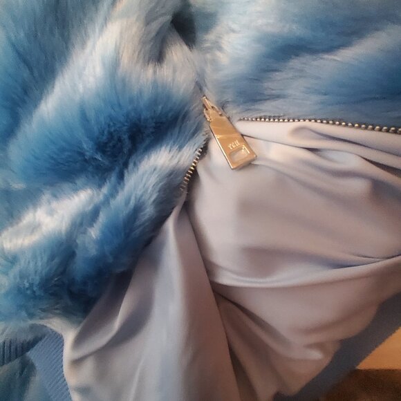 TCH HOODIE RETIRED SIZE L. UNISEX FLEECE THICK WARM RARE RETIRED SALE - Picture 6 of 13